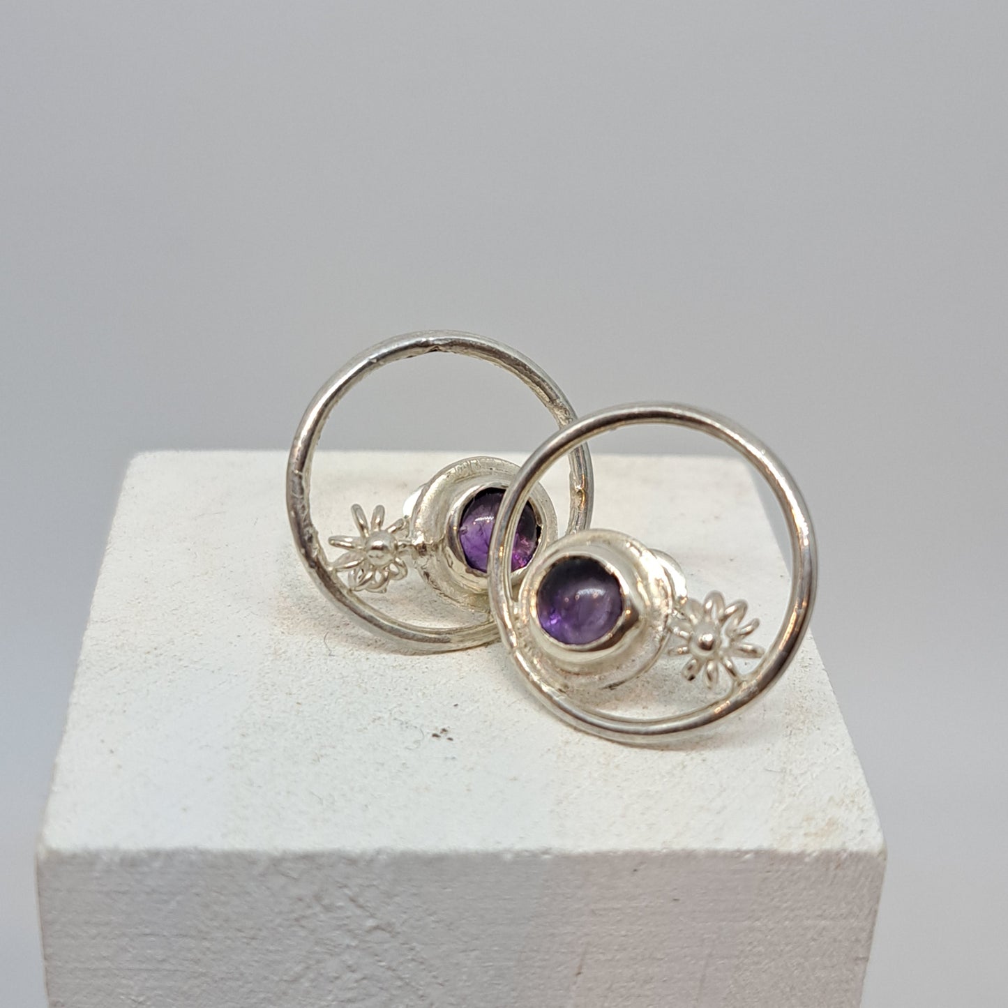 Silver amethyst and tomatino stud earrings