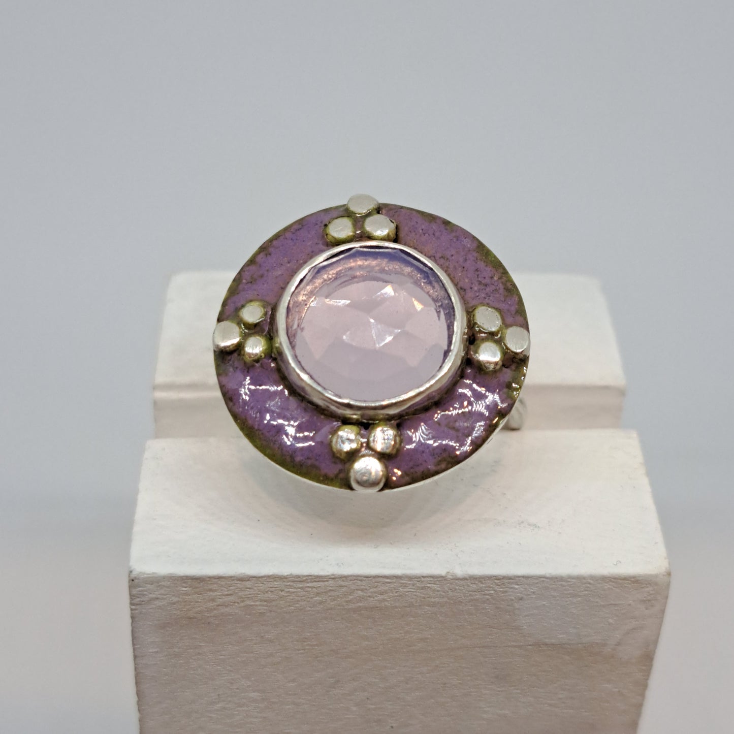 Lilac chalcedony ring