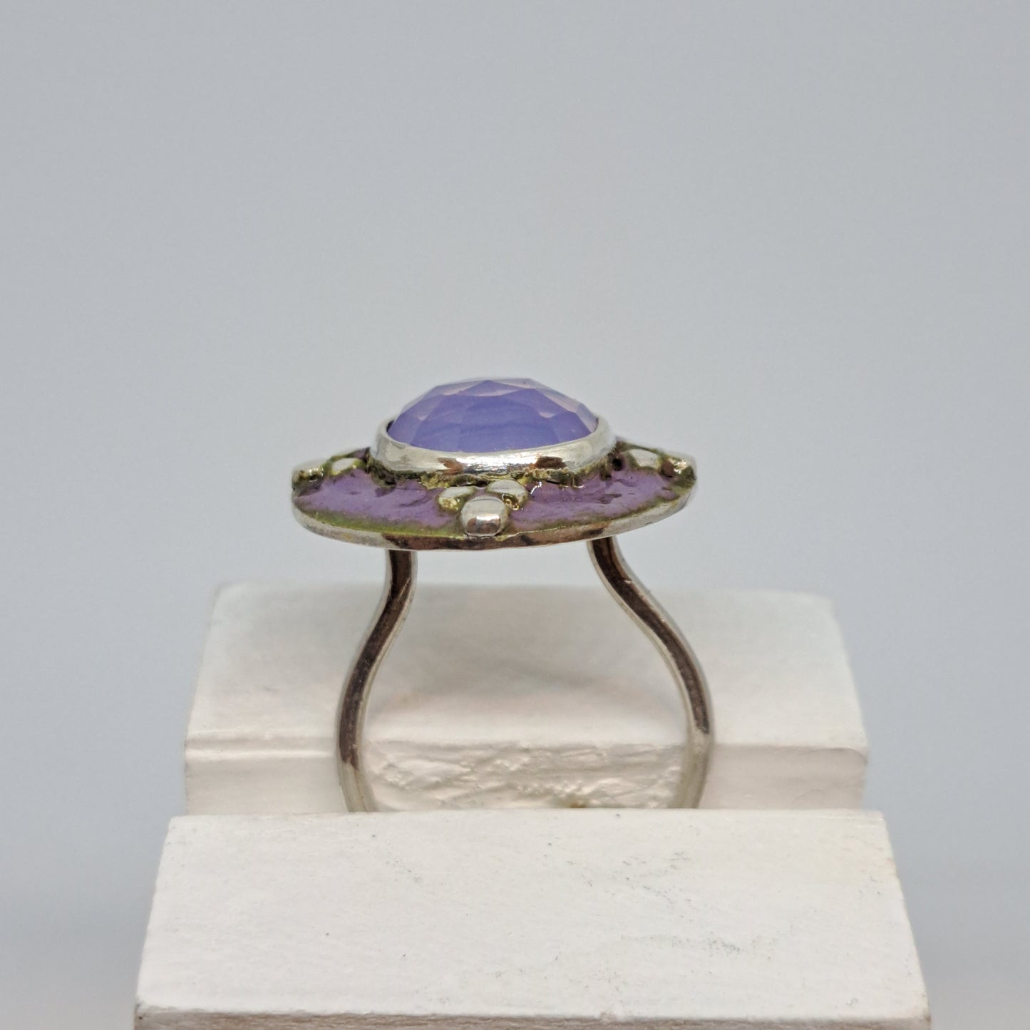 Lilac chalcedony ring